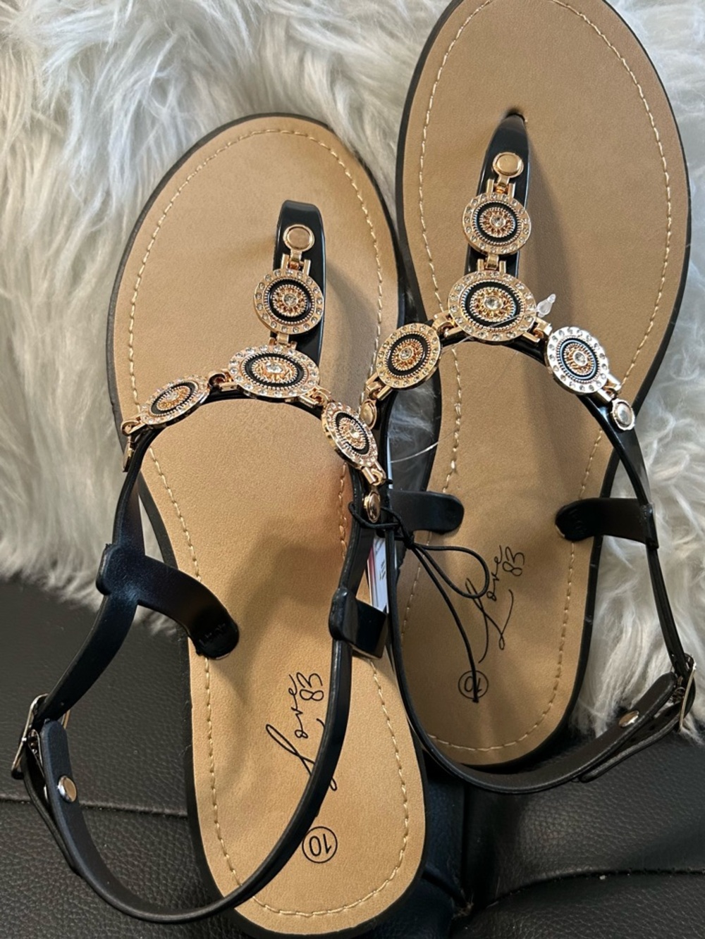 NWT Live83 Black T-Strap Thong Sandals with Gold Medallion Accents Size 10